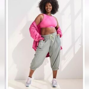 LIVI For Lane Bryant Stretch Woven Capri Jogger